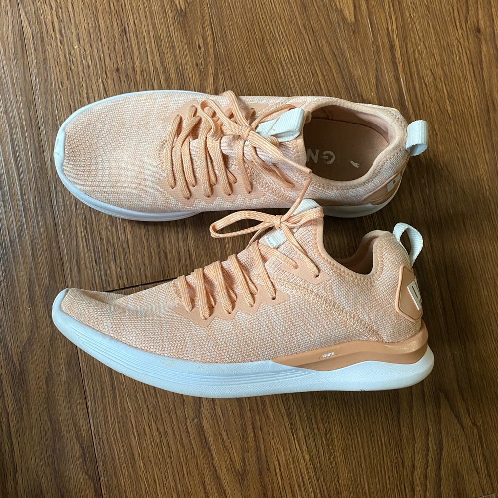 🌟BOGO Sale🌟 PUMA Ignite Running Shoes